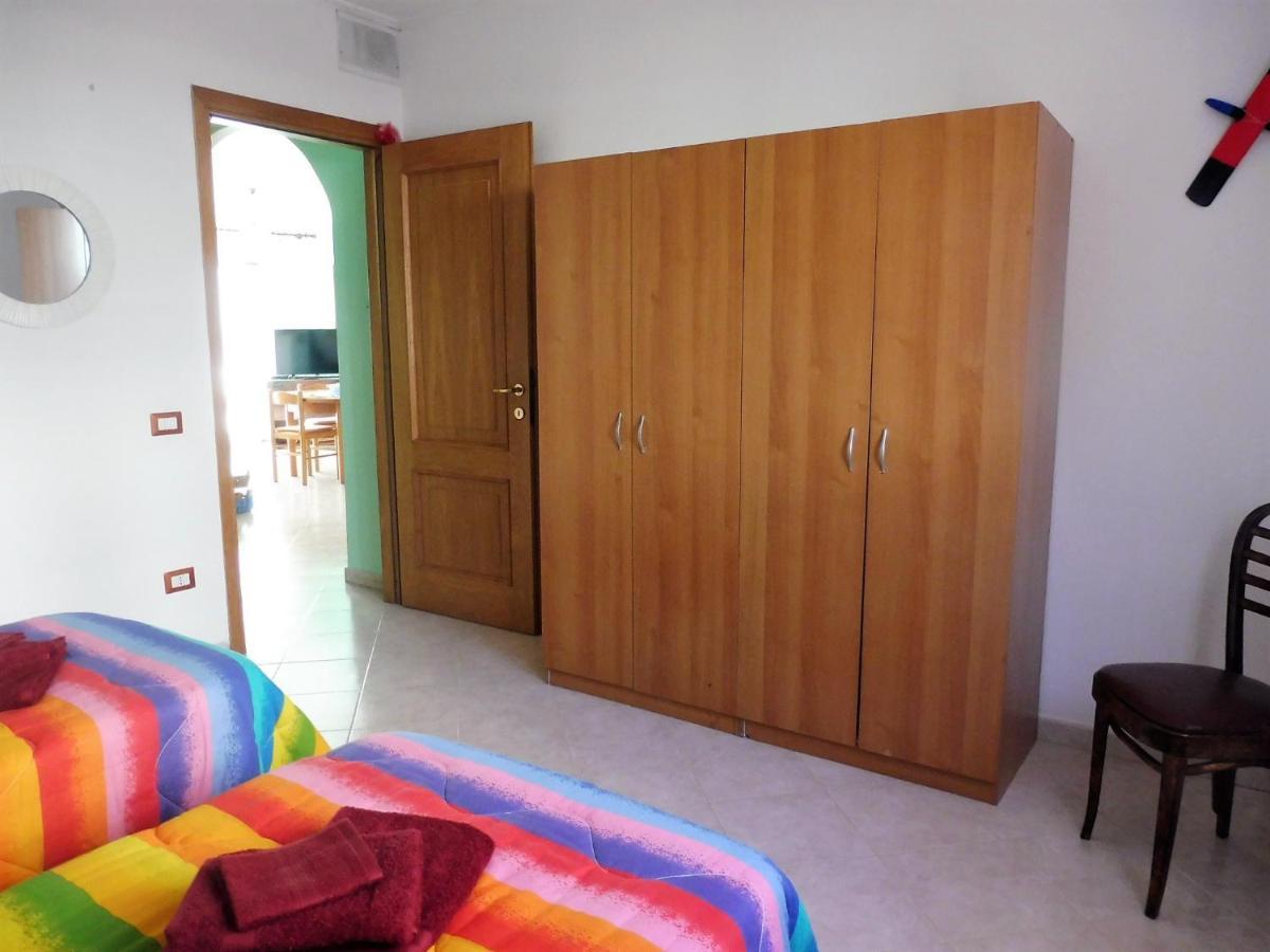 Casa Miriam - Appartamenti Vacanze Villaputzu Exteriör bild