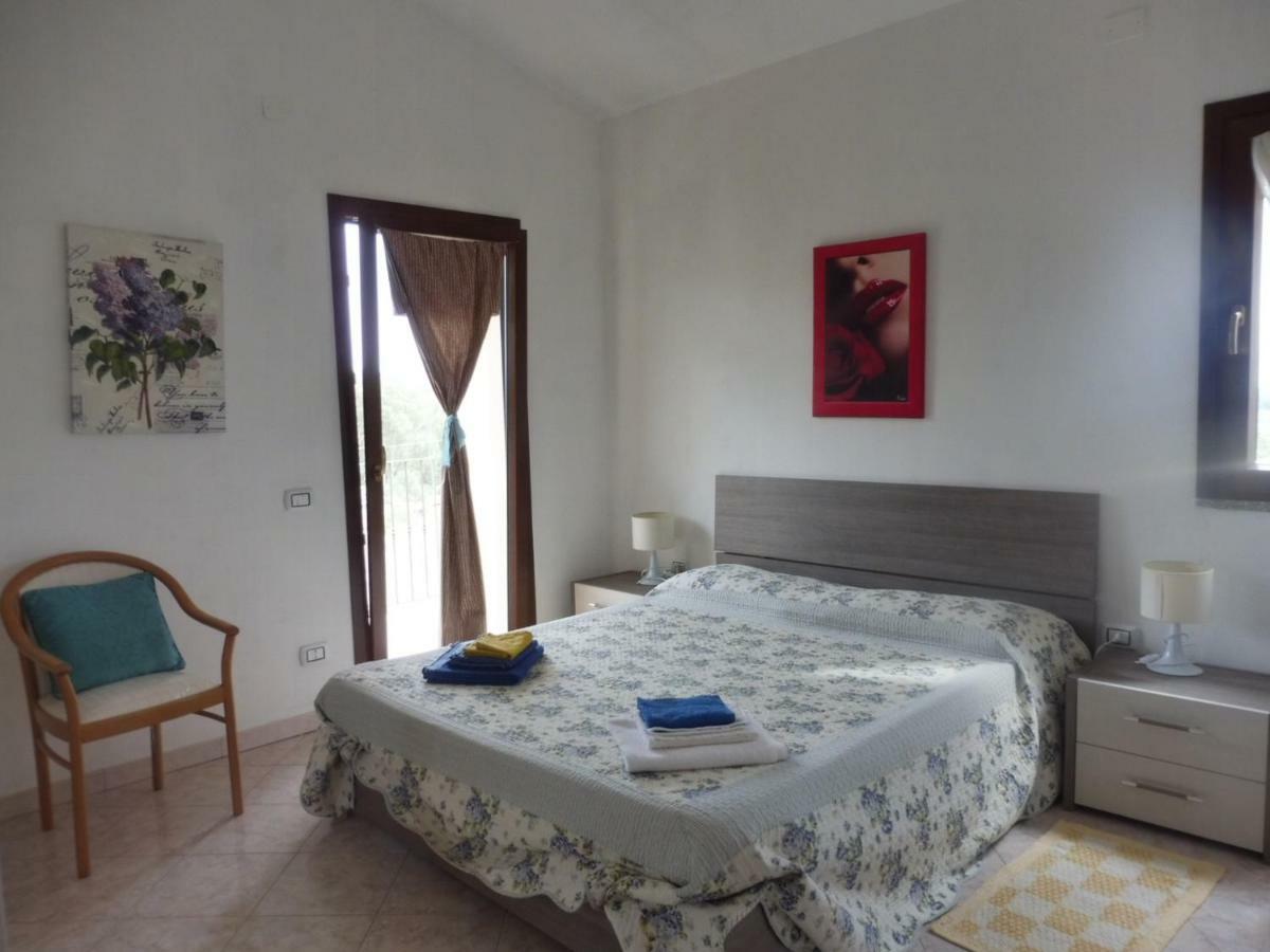 Casa Miriam - Appartamenti Vacanze Villaputzu Exteriör bild